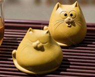 《招財(cái)貓》