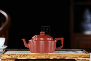 《菱花井欄》宜興名家紫砂壺高級工藝美術師純手工大紅袍泡茶壺菱花家用套裝功夫茶具 《菱花井欄》宜興名家紫砂壺高級工藝美術師純手工大紅袍泡茶壺菱花家用套裝功夫茶具