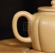 《菊蕾》宜興紫砂壺助理工藝美術(shù)師手工標(biāo)本級本山段泥泡茶壺菊蕾茶具