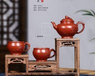 《桃報春套具》