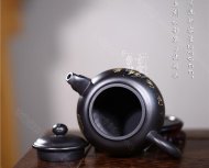 《清風(fēng)徐來》