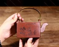 潤四方提梁壺